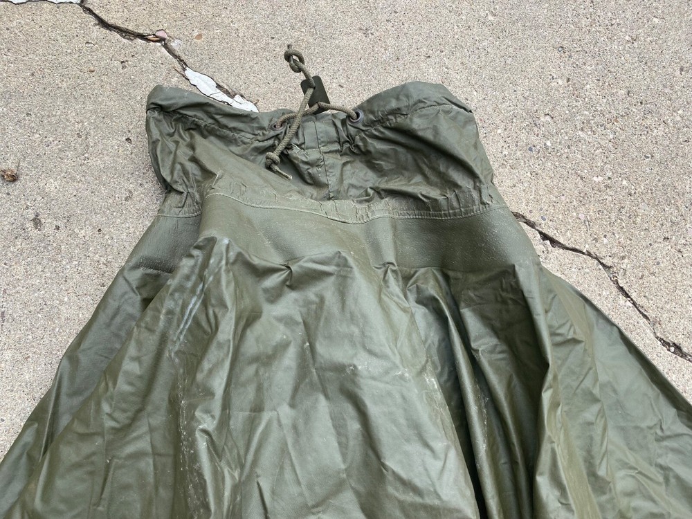 WWII US ARMY ENLISTED NCO INFANTRY GI RAIN PONCHO-