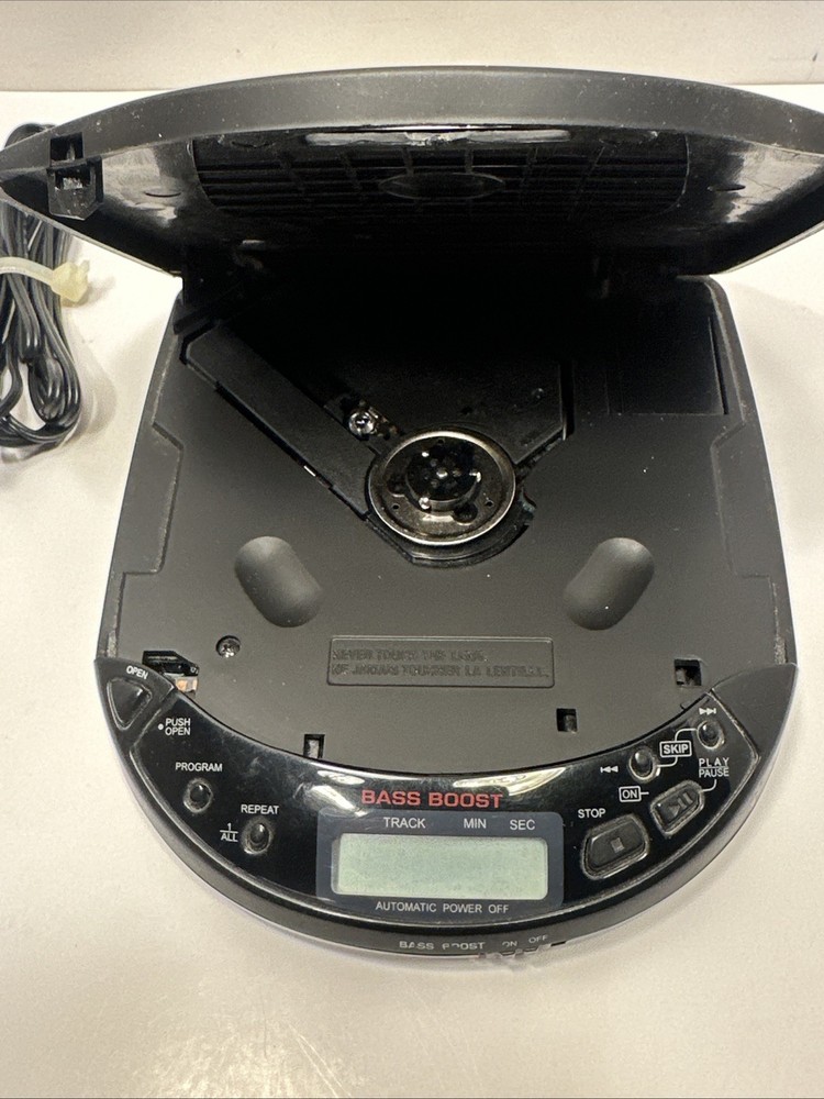 Lenoxx Sound Programmable Compact Disc Player Model CD-51 AC/DC Plug In