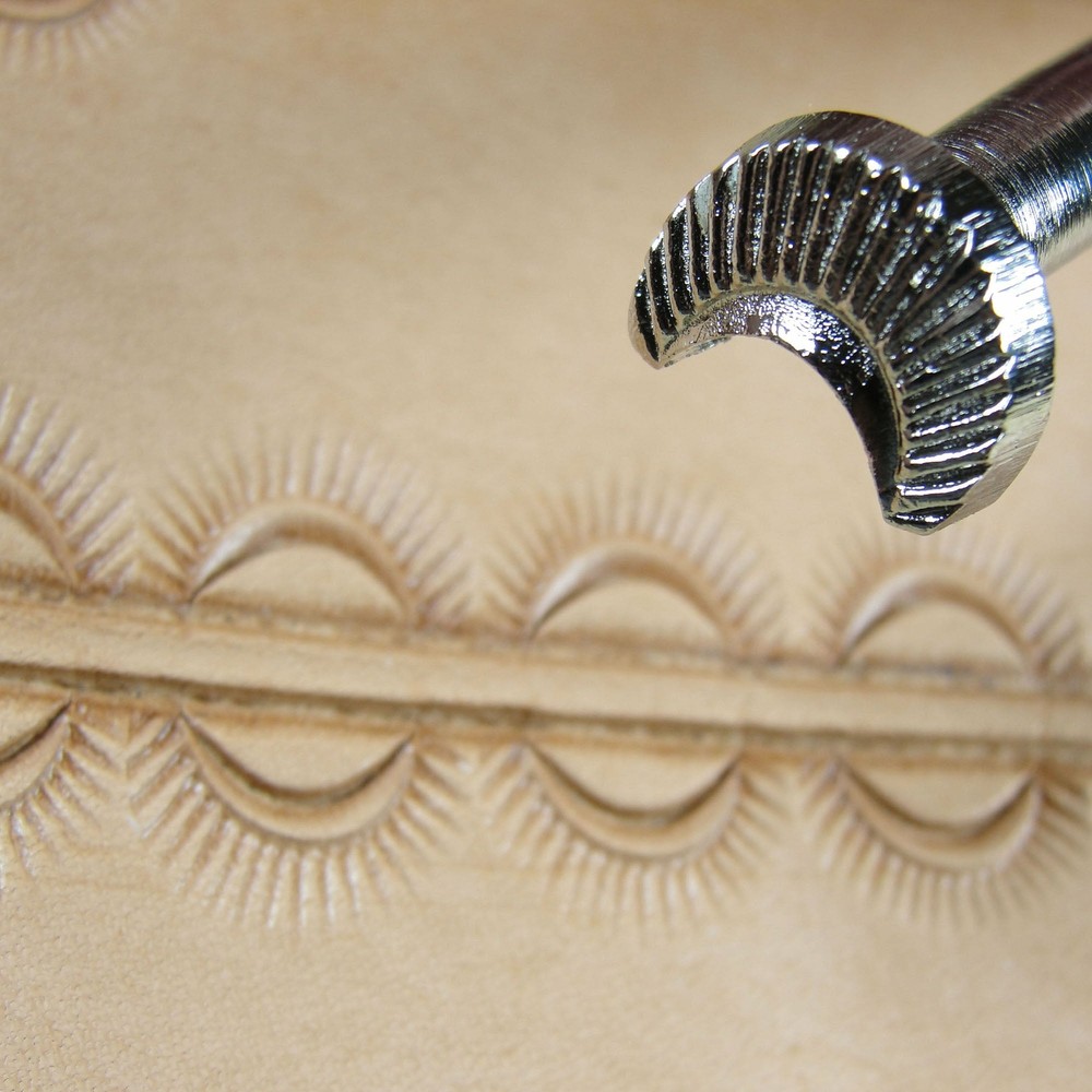 Leather Stamping Tool - #D438 Crescent Border Stamp