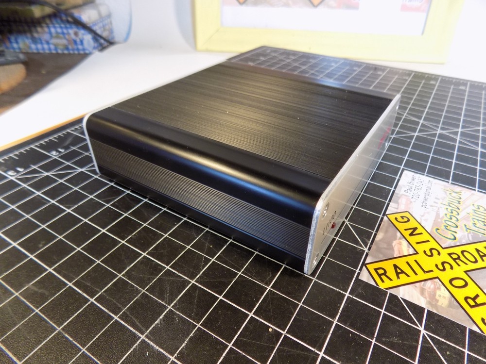 HO/N LENZ LI 100 Digital Plus Power Source (121546)