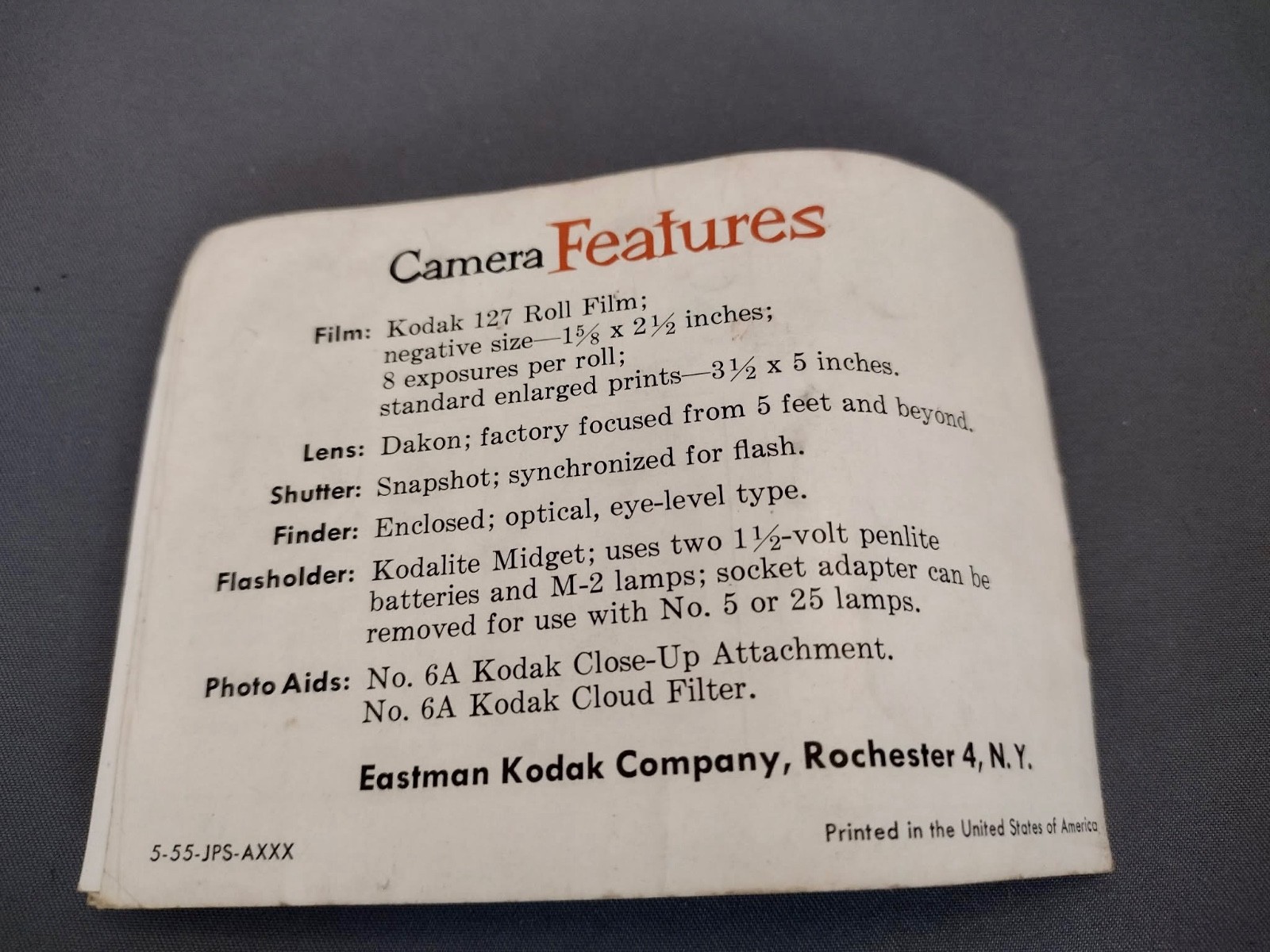 VINTAGE KODAK BROWNIE HOLIDAY FLASH CAMERA Bakelite 1950'S UNTESTED