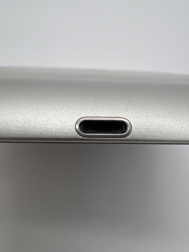 Apple Ipad 3rd Generation Wifi Tablet Compact Portable Electronics