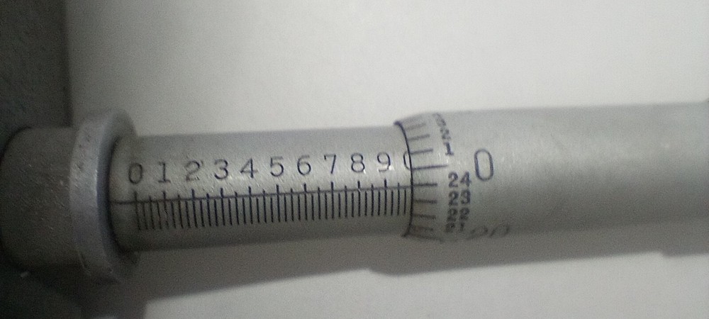 Nice Working PRD S-1110 Variable Attenuator 1.9 - 40 GHz 10 Watt max.