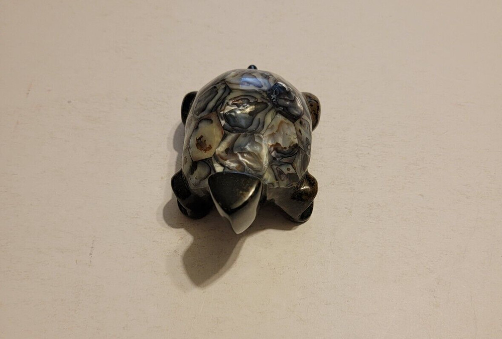 COLLECTIBLE 5-INCH BLACK STONE & ABALONE SHELL TURTLE NICE!