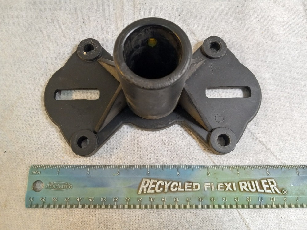 Speaker Pole MOUNTING BRACKET - Missing Lock Down