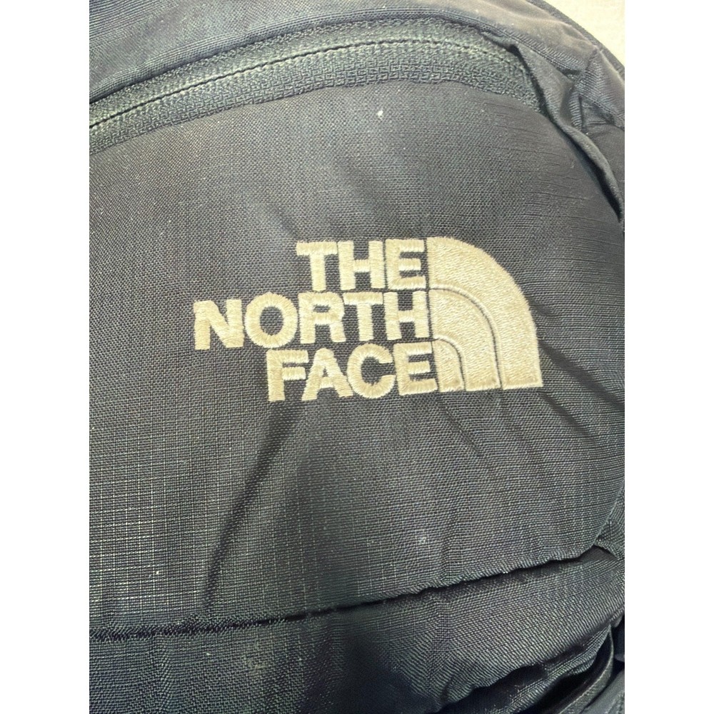 The North Face Recon Backpack - Black - Pre-Owned