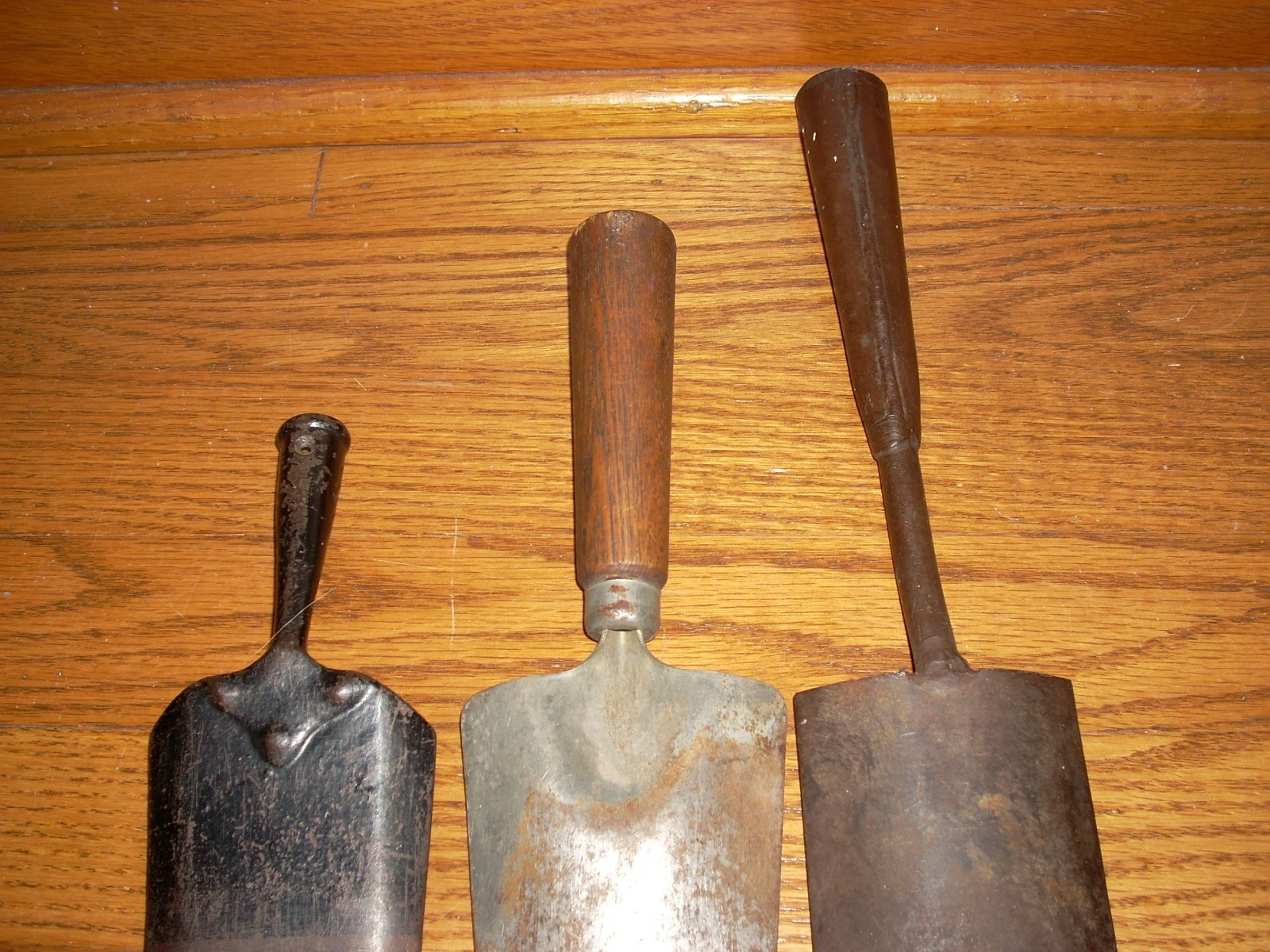 Vintage Lot of 3 Small Shovel Garden Spade’s Well Made.