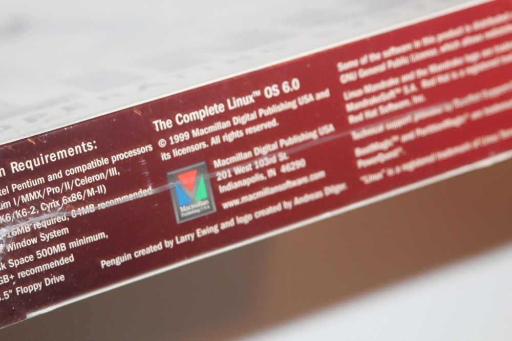 NIB Sealed - Complete Linux Operating System 6.0 Linux Mandrake Red Hat Edition