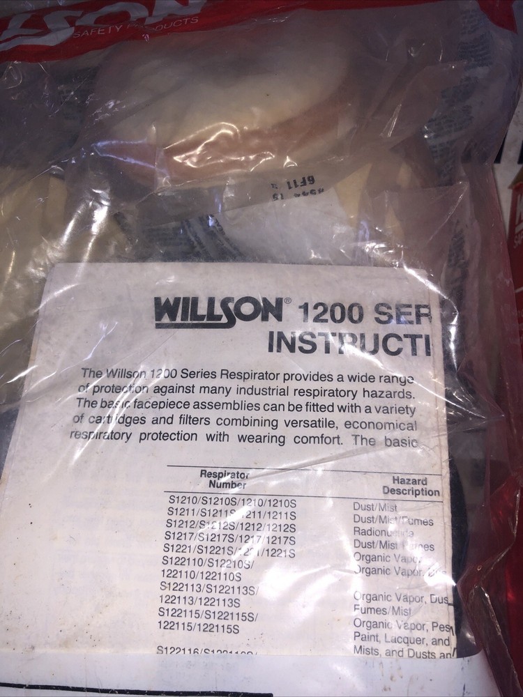 Wilson Safety Products, 1200 Basic Facepiece, 14140002