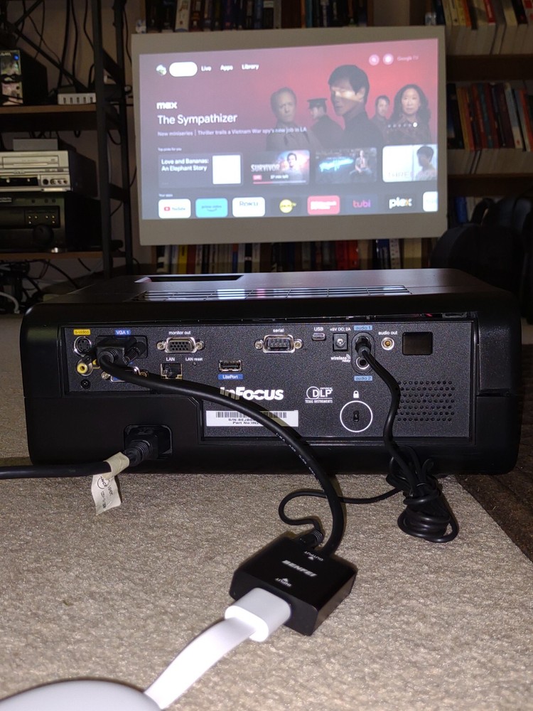 InFocus IN2116 DLP Projector