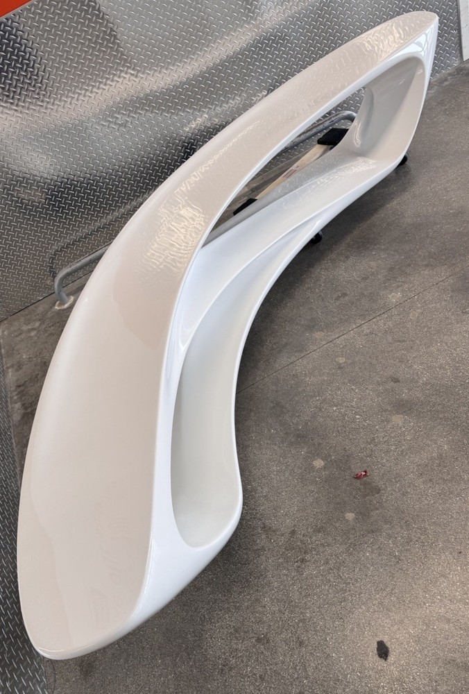 Established and Sons, Amanda Levete/Future Systems Drift Bench White