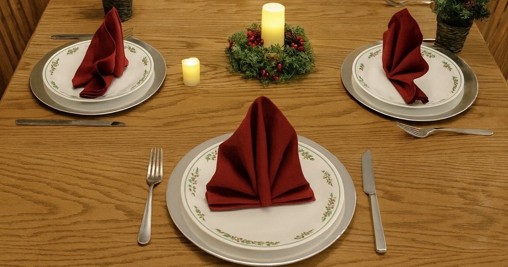 Lot Of 8 Towle Silver Plated Charger Plates 11-5/8” NOT perfect