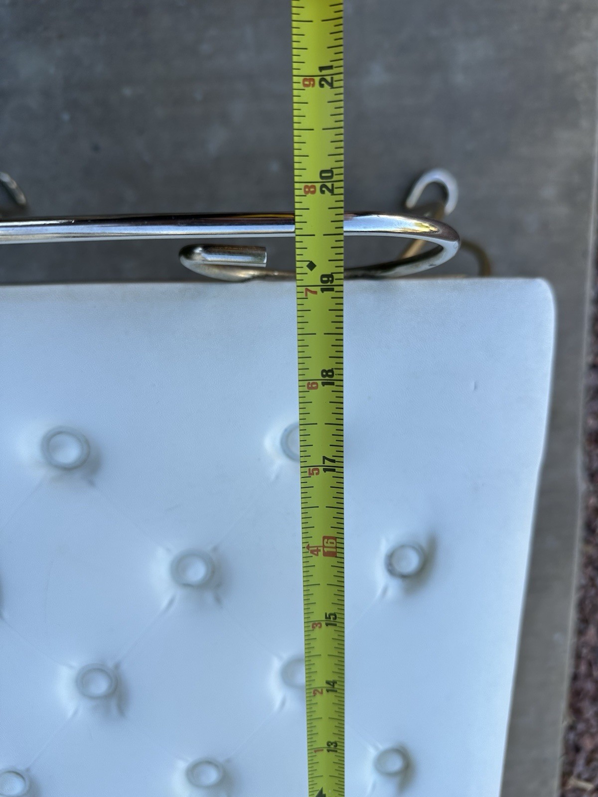 Vanity Bench White Tufted Seat Gold Metal Pearl Wick Vintage Stool