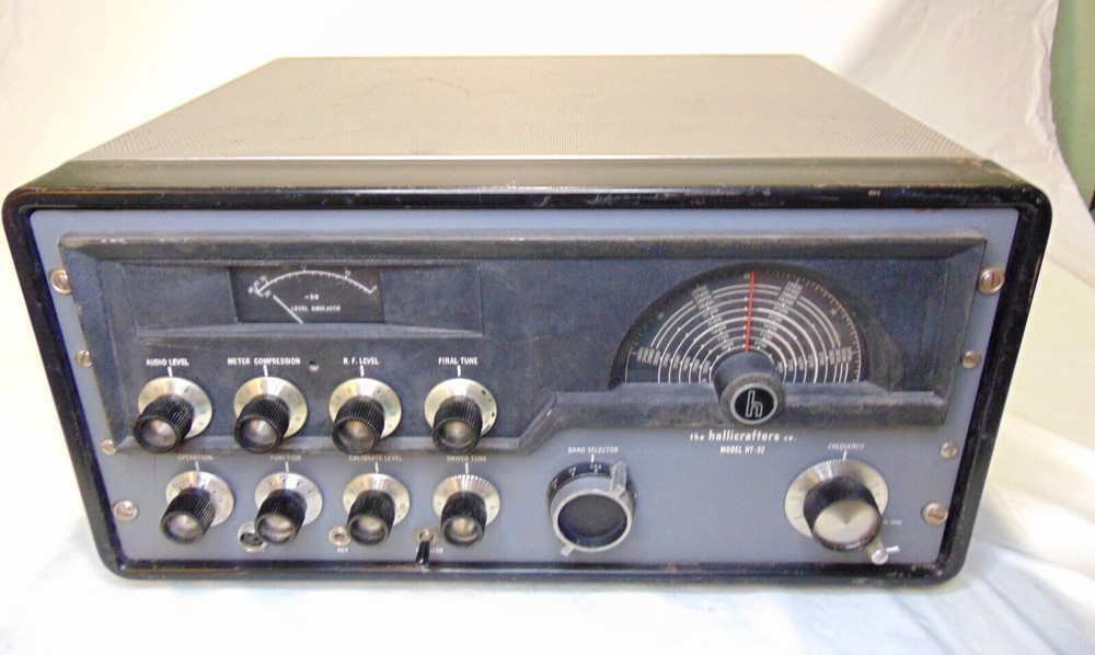 Hallicrafters HT-32 Ham Radio Transmitter