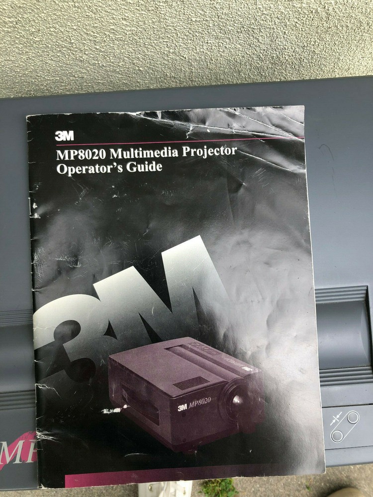 3M MP8020 multimedia tabletop lcd video display projector w/case &xtras