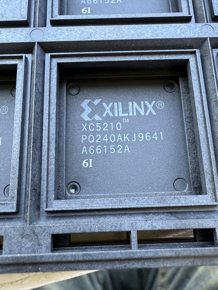 XILINX XC5210