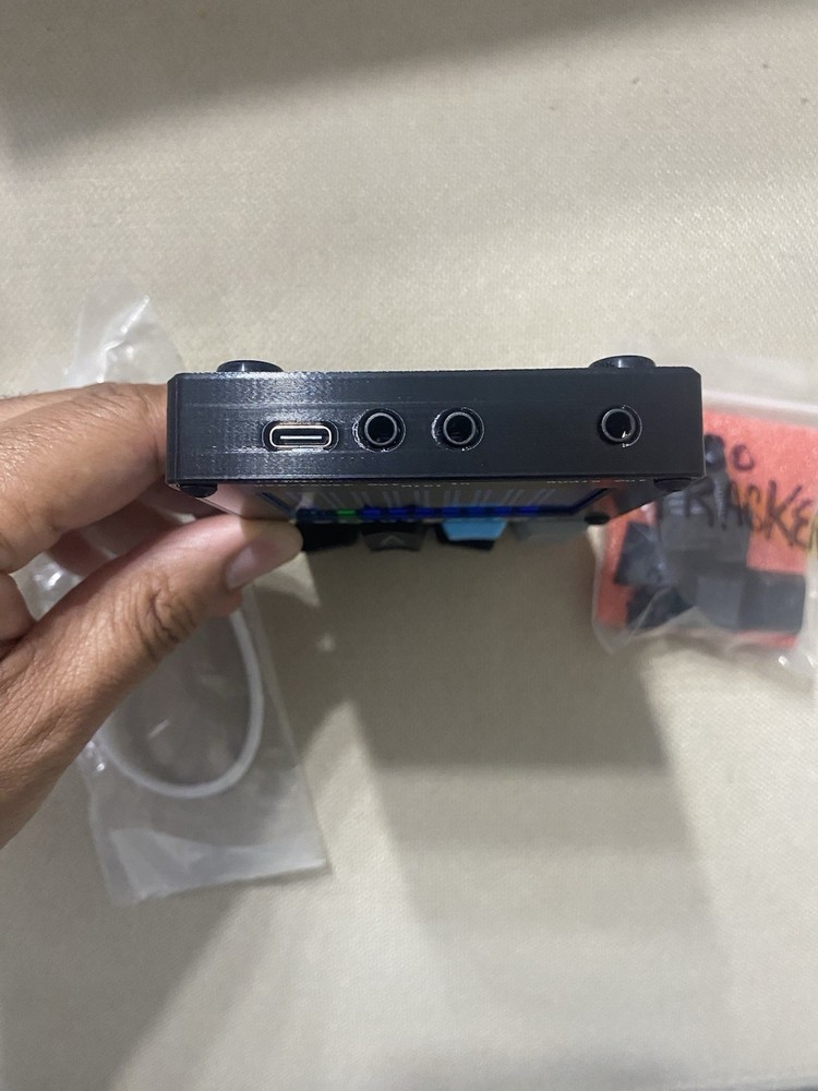 Pico Tracker Sampler