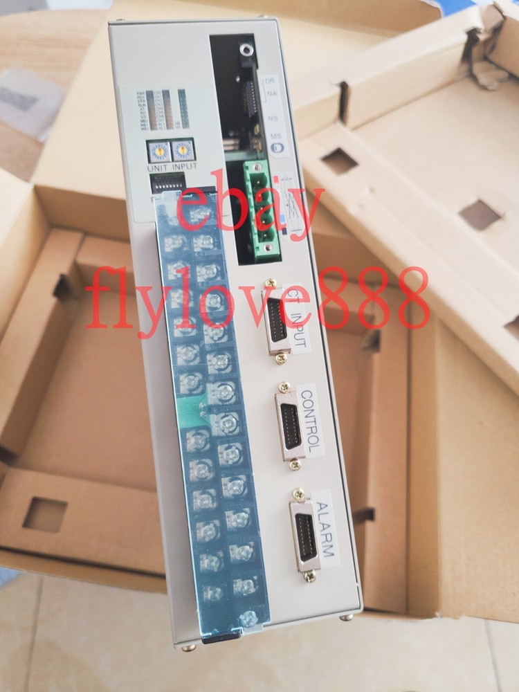 OMRON E5ZE-8AQHD1TCB temperature controller Brand new