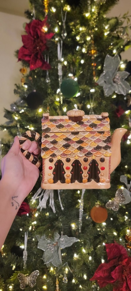 Gingerbread House Tea Pot