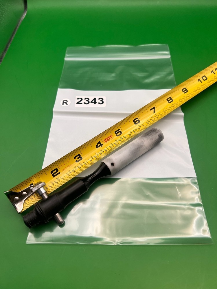 Karnivor Autococker Bolt