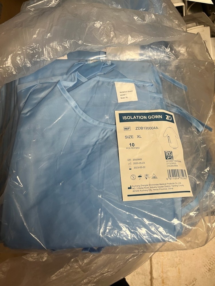 ZD Isolation Gown