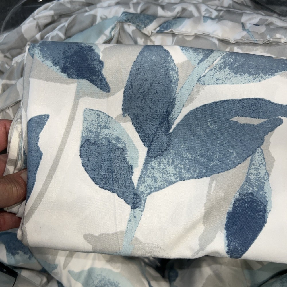 Madison Park Essentials Sofia Reversible 8-Pc. Comforter Set, Queen, NWT