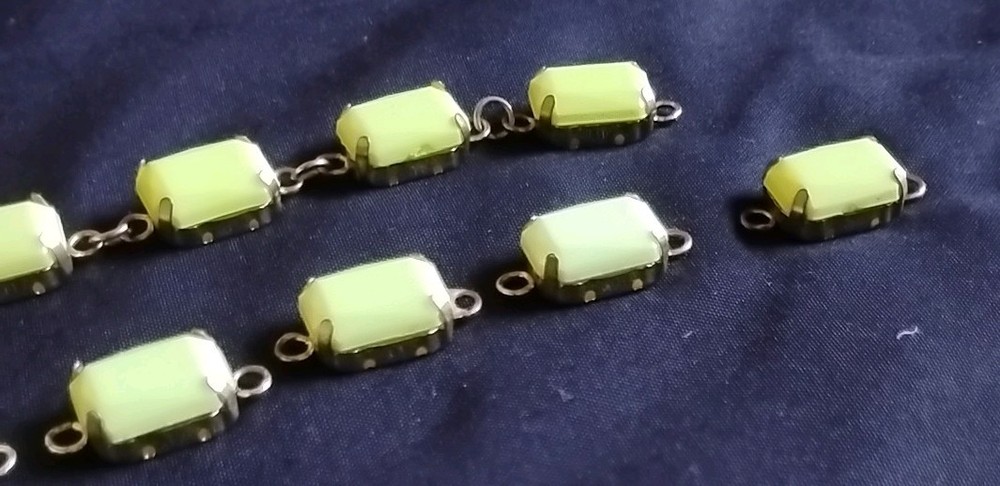 Neon Yellow Rectangular Plastic Gem Connectors