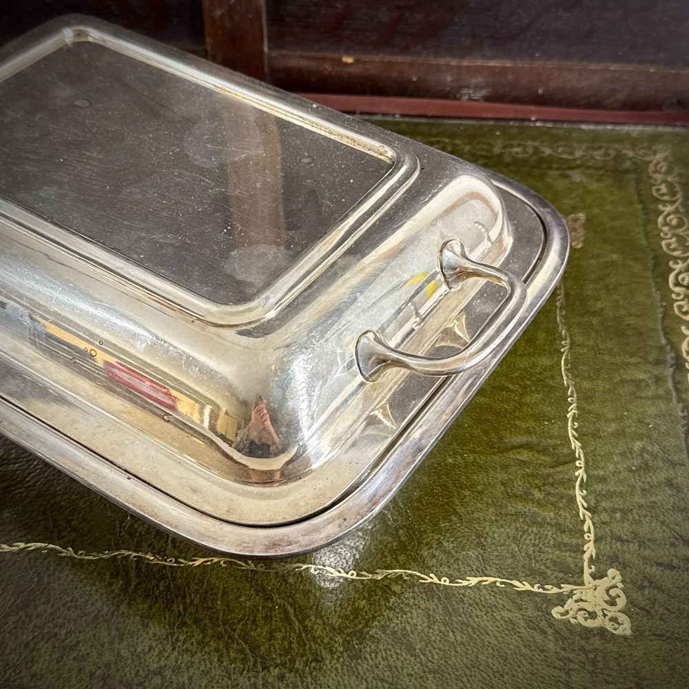 ANTIQUE SILVER PLATED RECTANGULAR ENTREE DISH LIDDED SERVING TUREEN EPNS