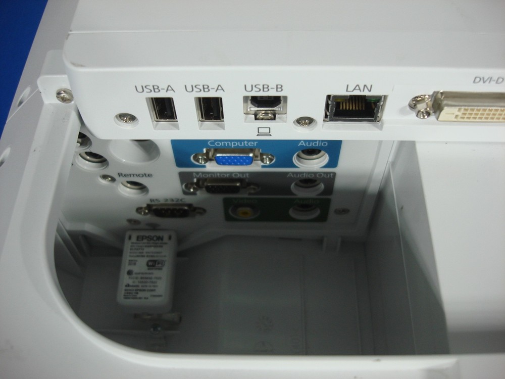 Epson Brightlink Pro 1470Ui Interactive Laser Projector Model H876A 1,109 Hours