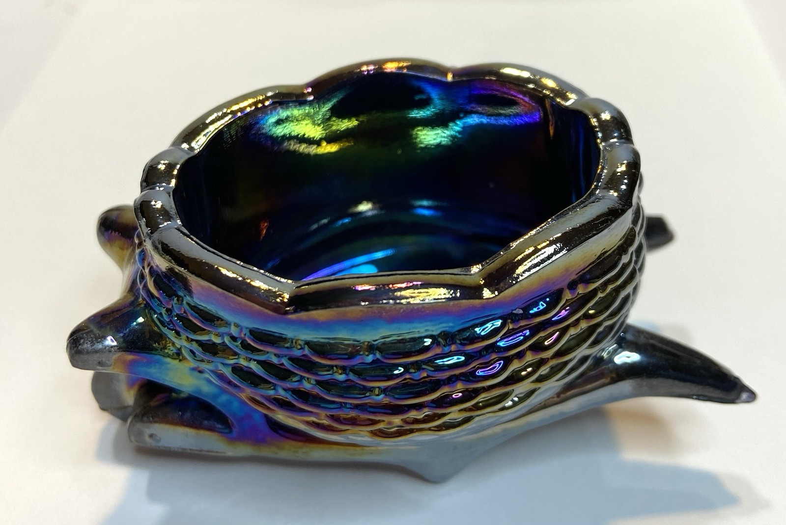 Vintage Wheelbarrow Carnival Glass Open Salt Cellar Figurine Iridescent EUC EB69