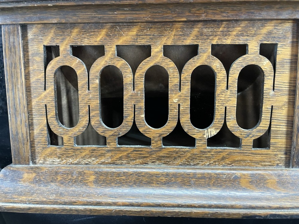 Vintage Silvertone Phonograph Record Player Oak Box AS IS