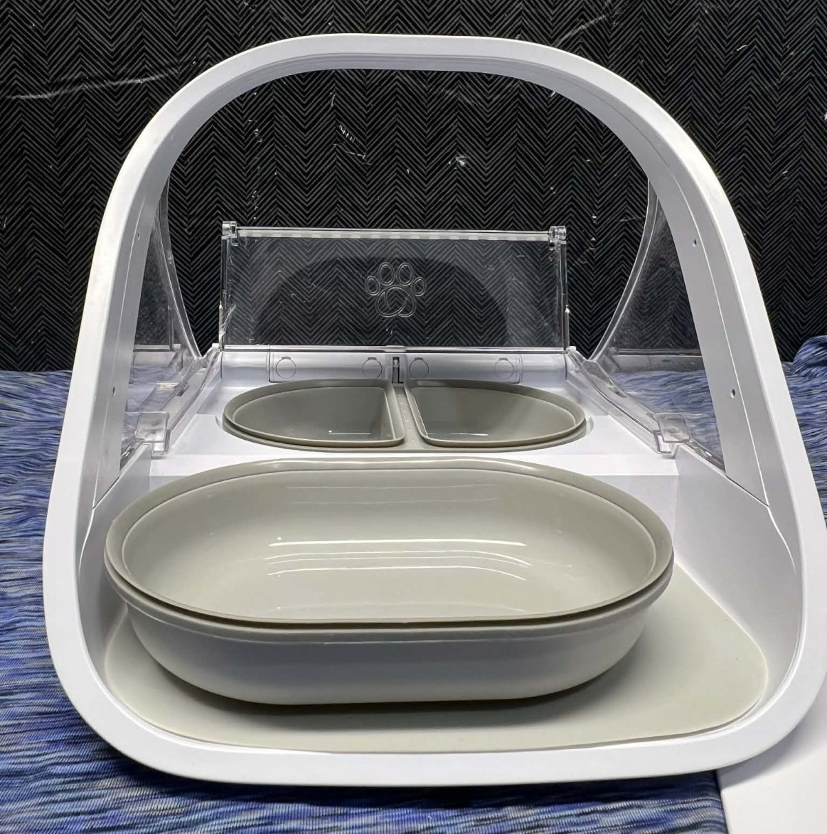 NEW Sure Petcare SureFlap SureFeed Microchip Automatic Pet Feeder S1-2