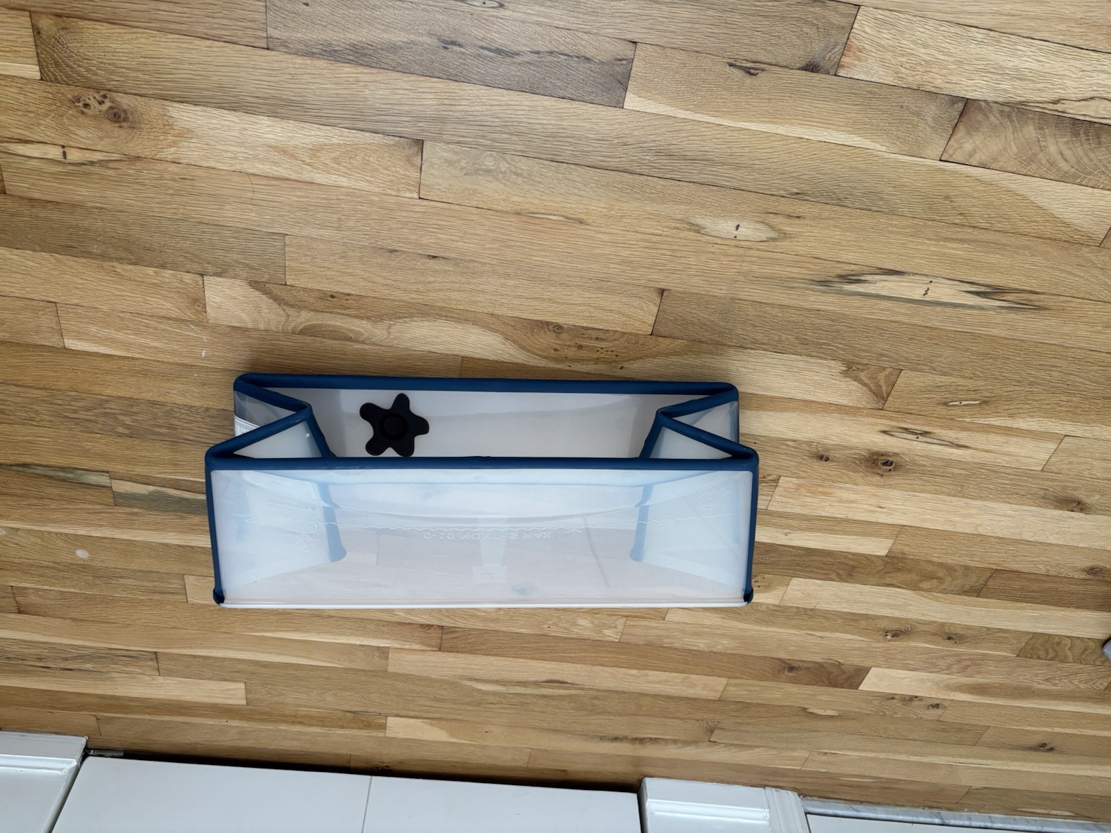 Stokke Flexi Bath Tub: A bathtub for newborns - navy blue, and foldable