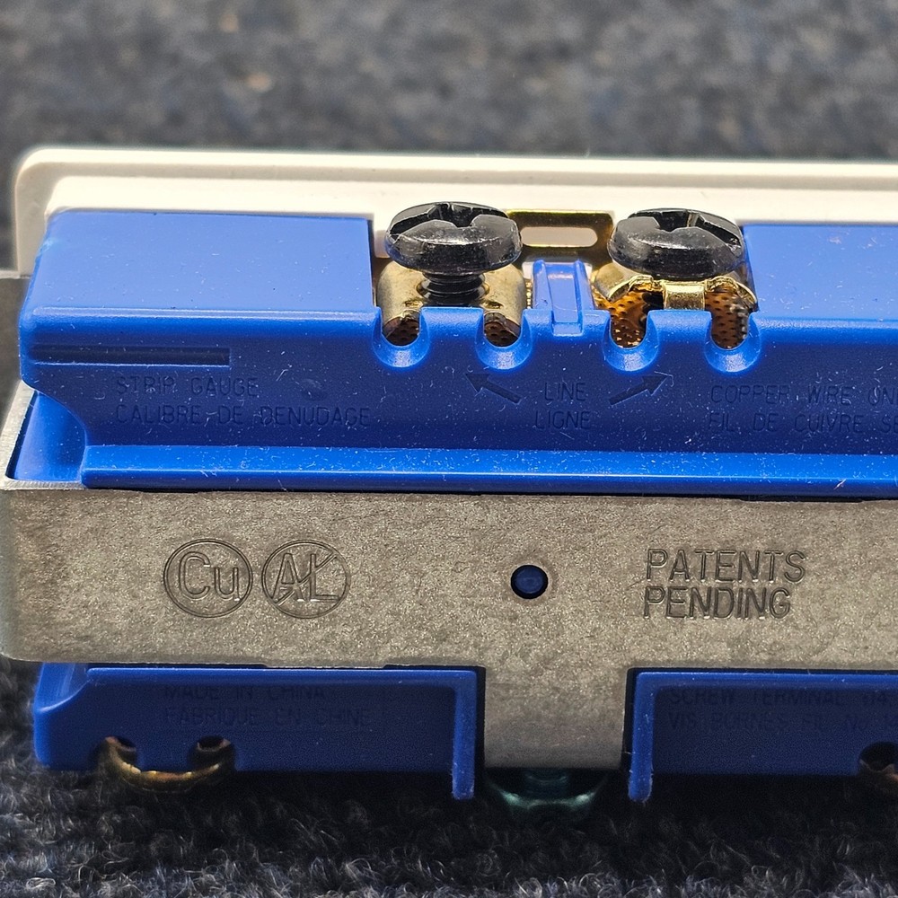 Eaton Wiring Devices 7728W-SP Decorator Duplex Combination Device White