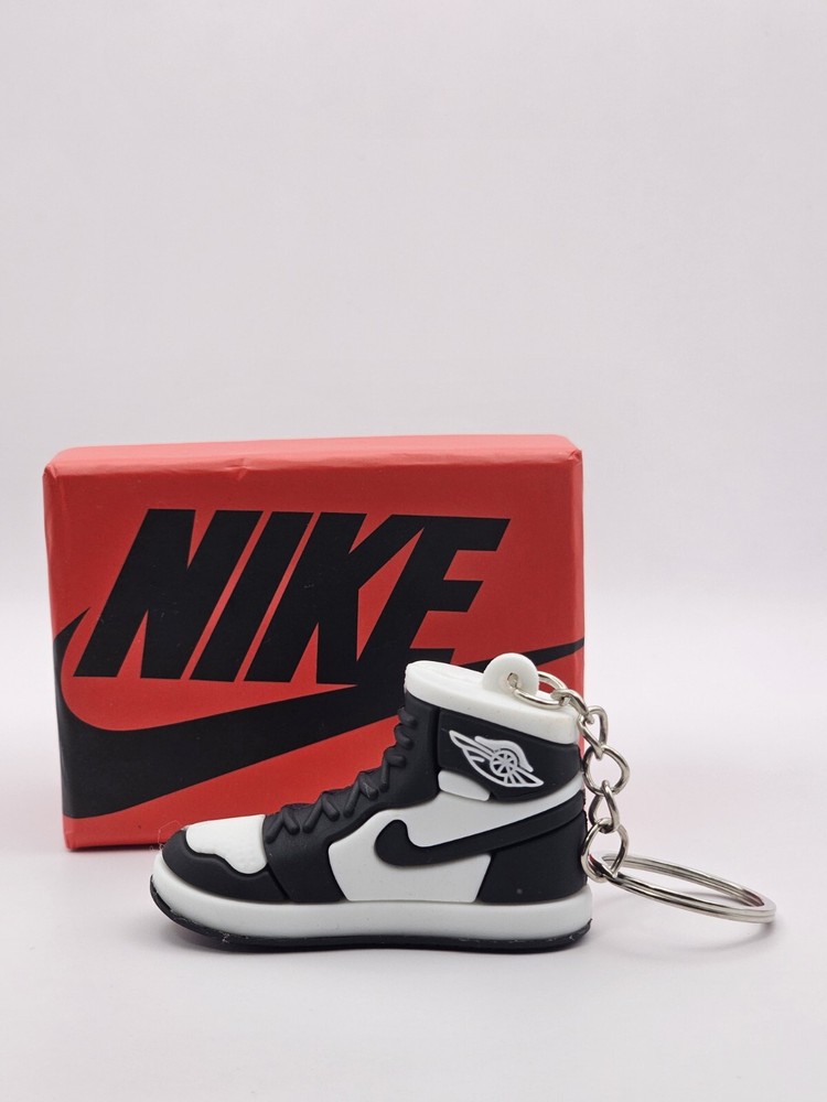 Mini Nike Sneaker keychain with Box