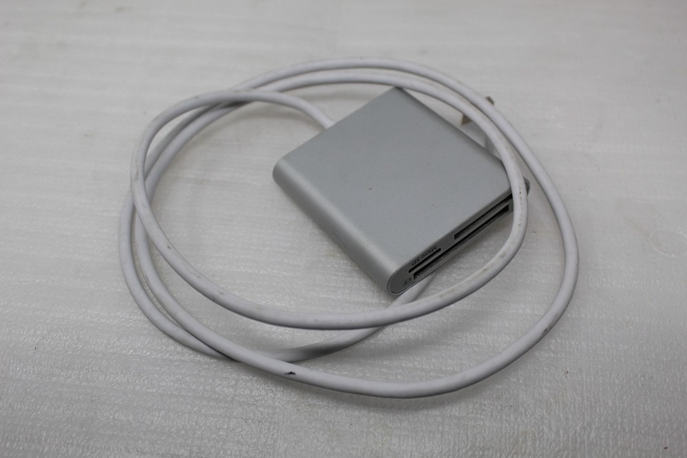 EC Technology SD Card Reader Aluminum Superspeed USB 3.0 Multi-In-1 Card Reader