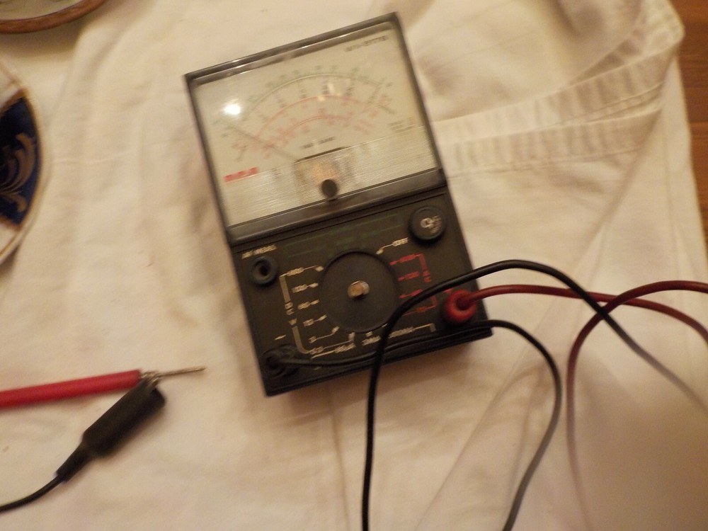 RCA Analog Multi-Meter WV-517B