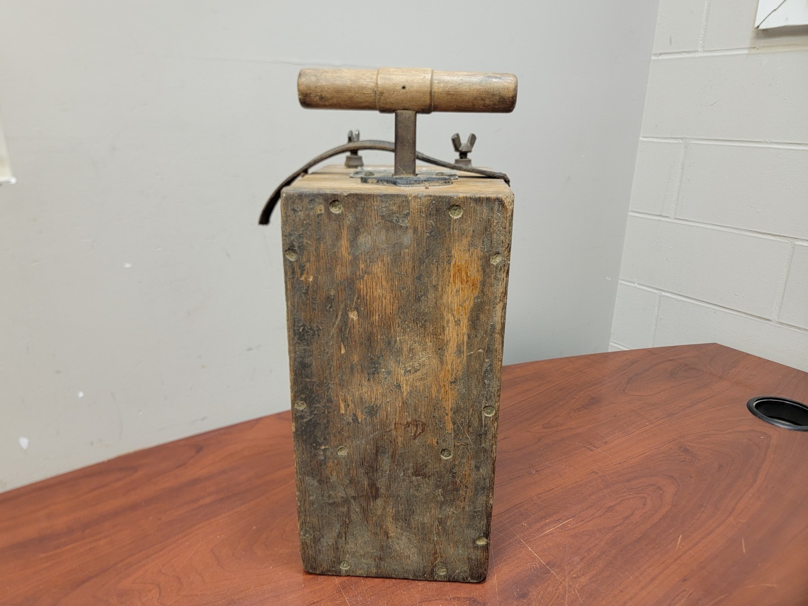 Antique ATLAS Dynamite Blasting Machine No. 3-50 Mining Detonator Plunger Box