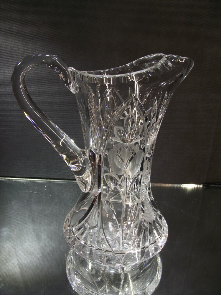 BEAUTIFUL LARGE ETCHED CRYSTAL WATER PITCHER