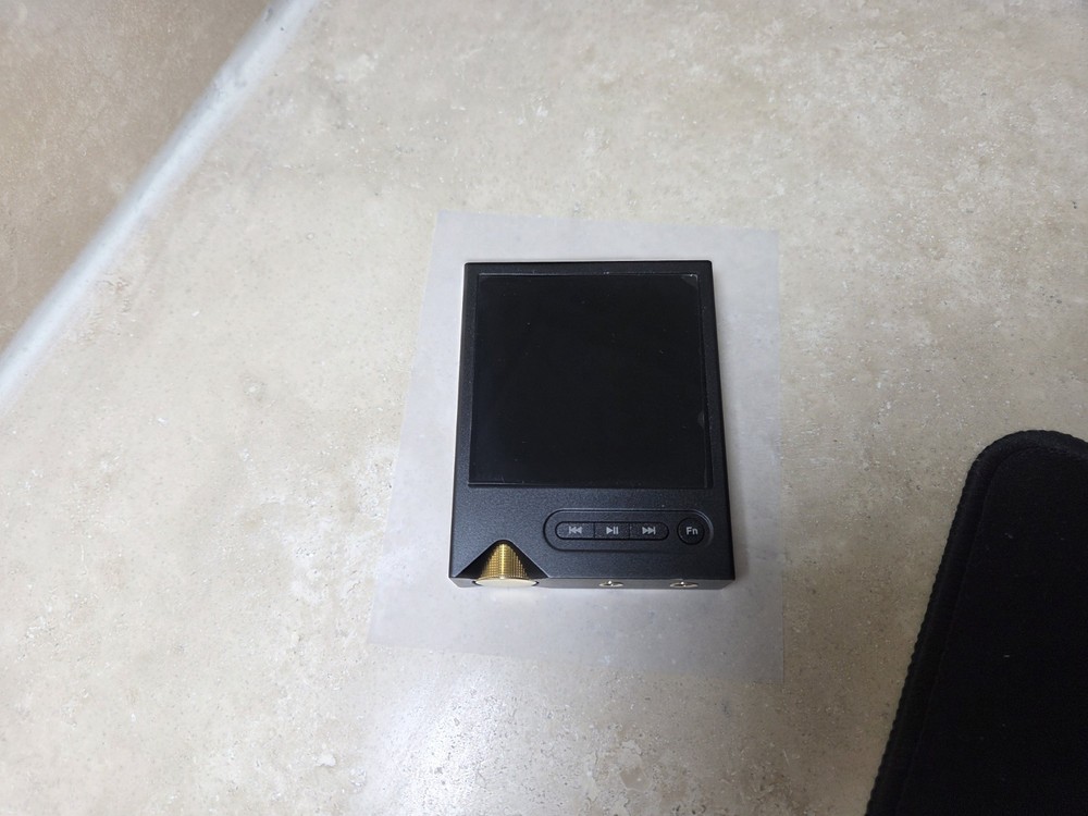 Onix XM2 + Leather Case bundle - Used