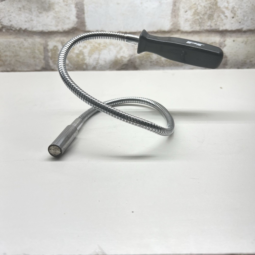 Performance Tool (PT) W83197 Magnetic Flexible Pickup Tool- 2ft- 4lb Capacity