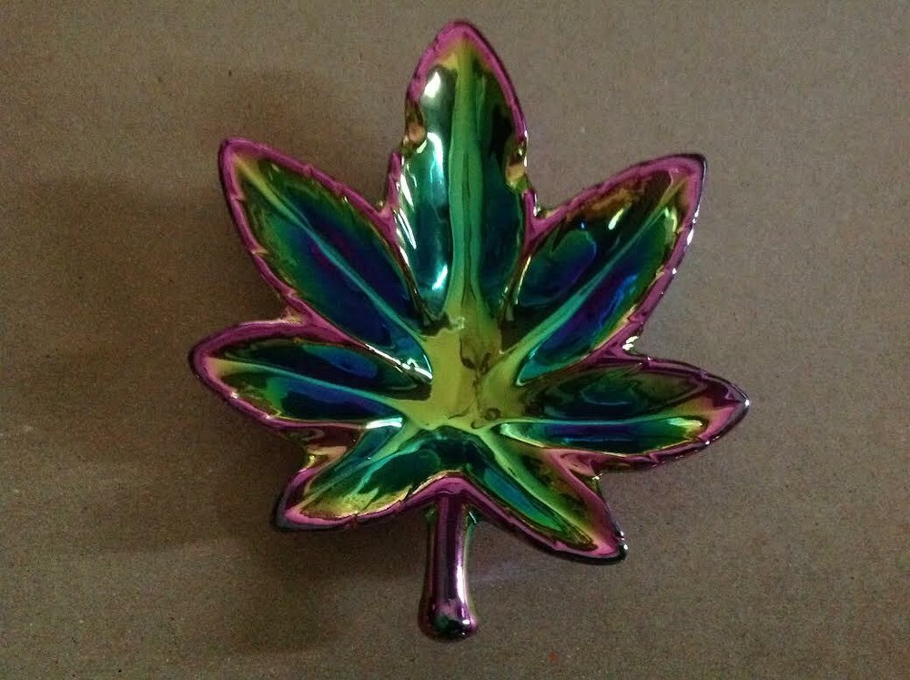 Novelty Ashtray - Iridescent , 5 inch