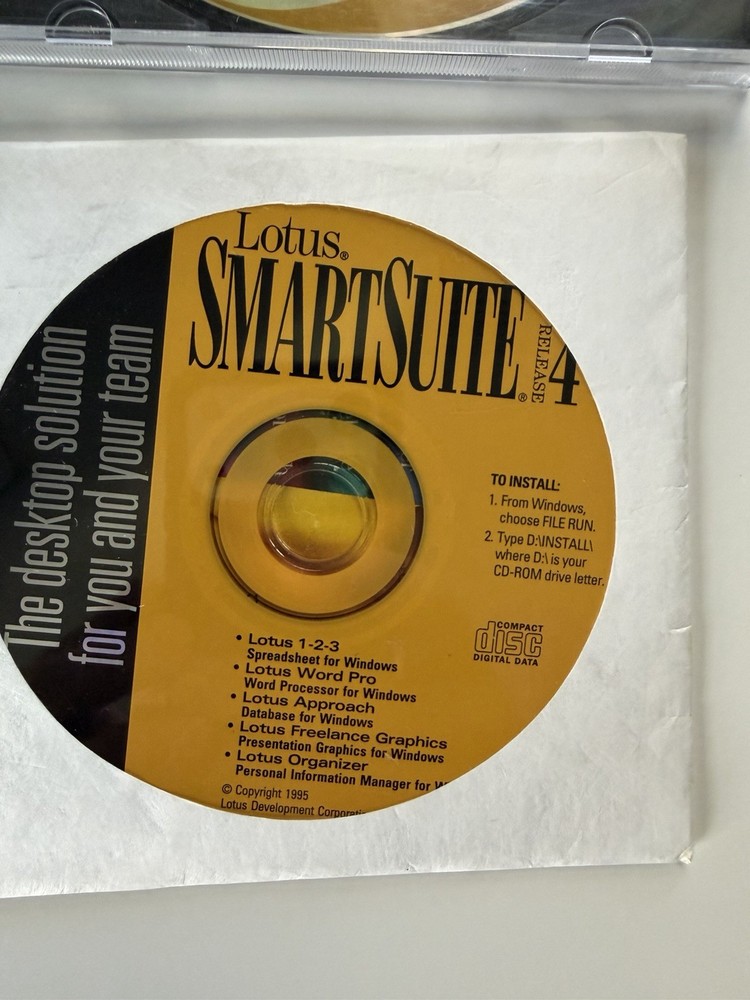 Vintage Lotus SmartSuite Software Bundle Lot