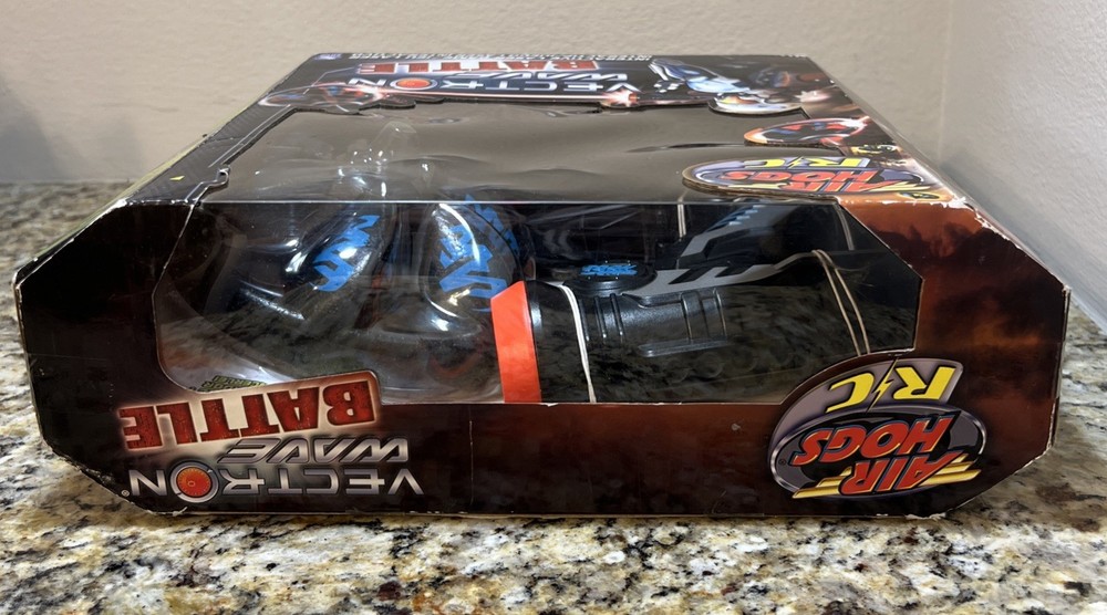 Air Hogs R/C 'VECTRON WAVE BATTLE' Interactive Laser Game by Spin Master (2011)