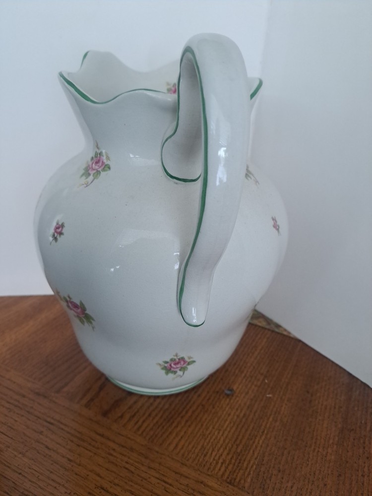 Porcelain Basin Piture. Rose Pattern. 11x9