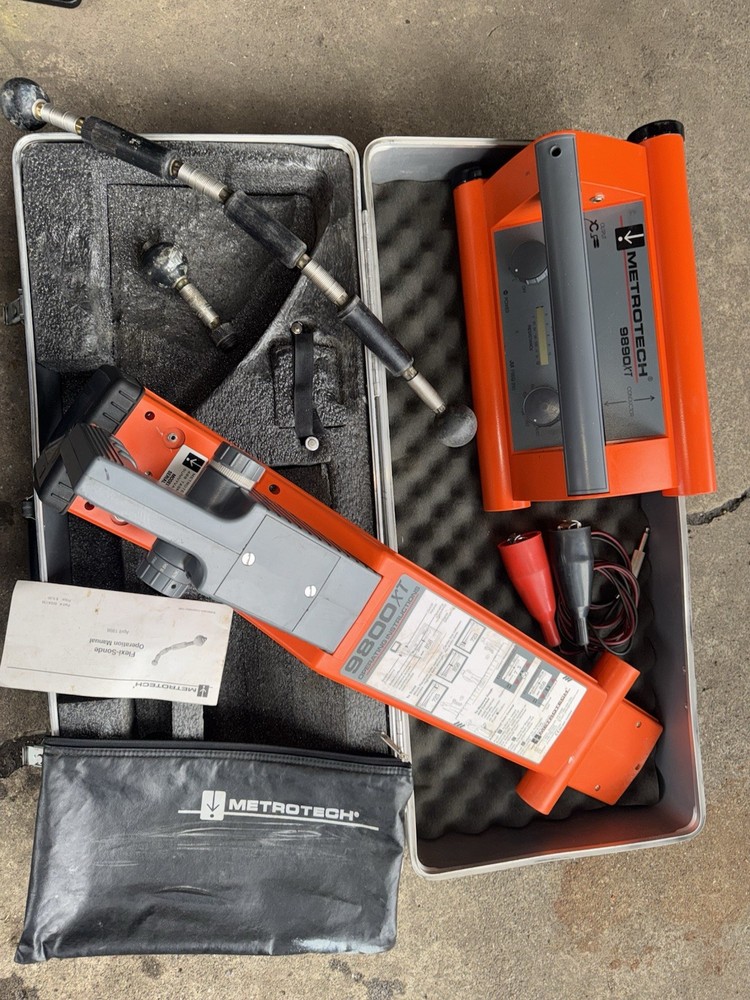 Metrotech 9800xt Underground Pipe Cable Locator System