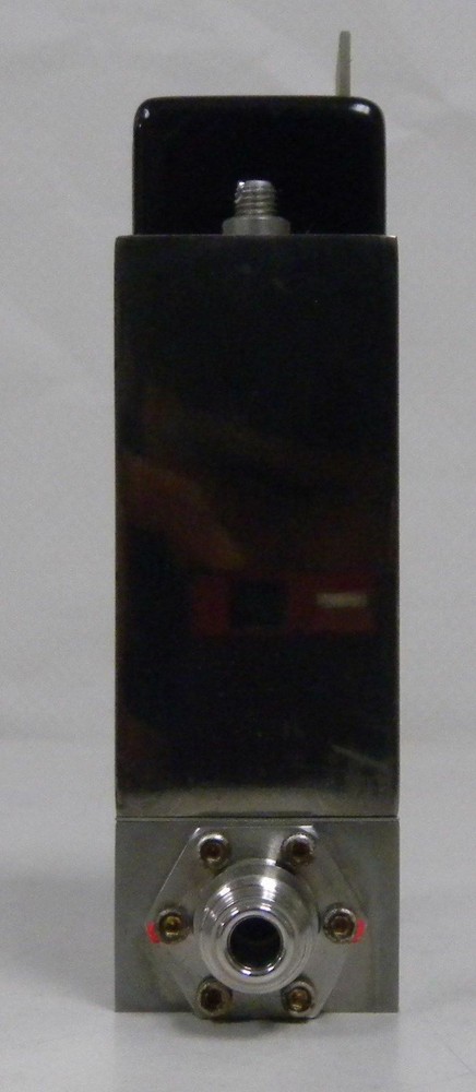 Unit UFC-1260A Mass Flow Controller, Gas- SIH4, Range- 500 SCCM, Used