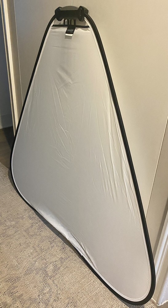 Lastolite Tri Grip Collapsable Triangular Reflector, White