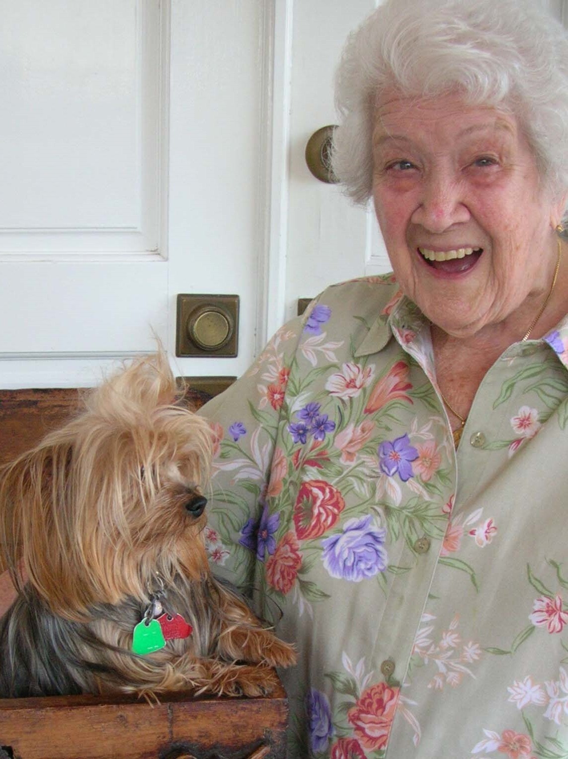 ANTIQUE 17TH CENTURY ST. MICHAEL MOTHER MARY BABY JESUS LORETO PILGRIMAGE MEDAL