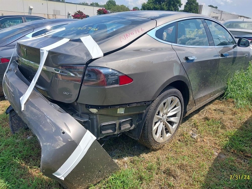 TESLA S 2016 Camera/Projector 3219719